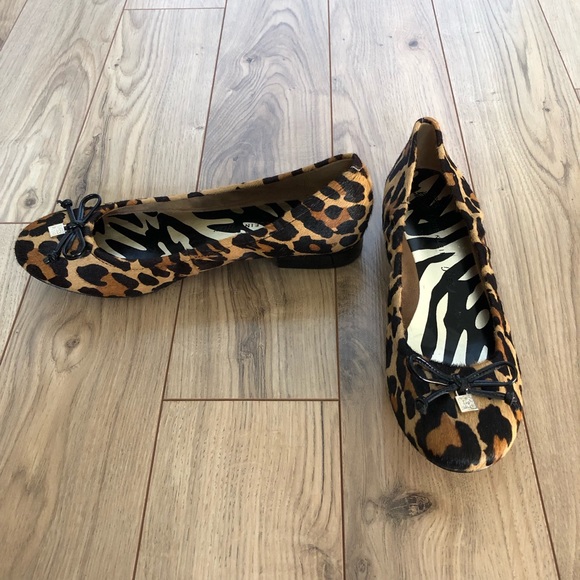 Women’s Anne Klein Leopard print Petrica flats size 8 - Picture 2 of 12